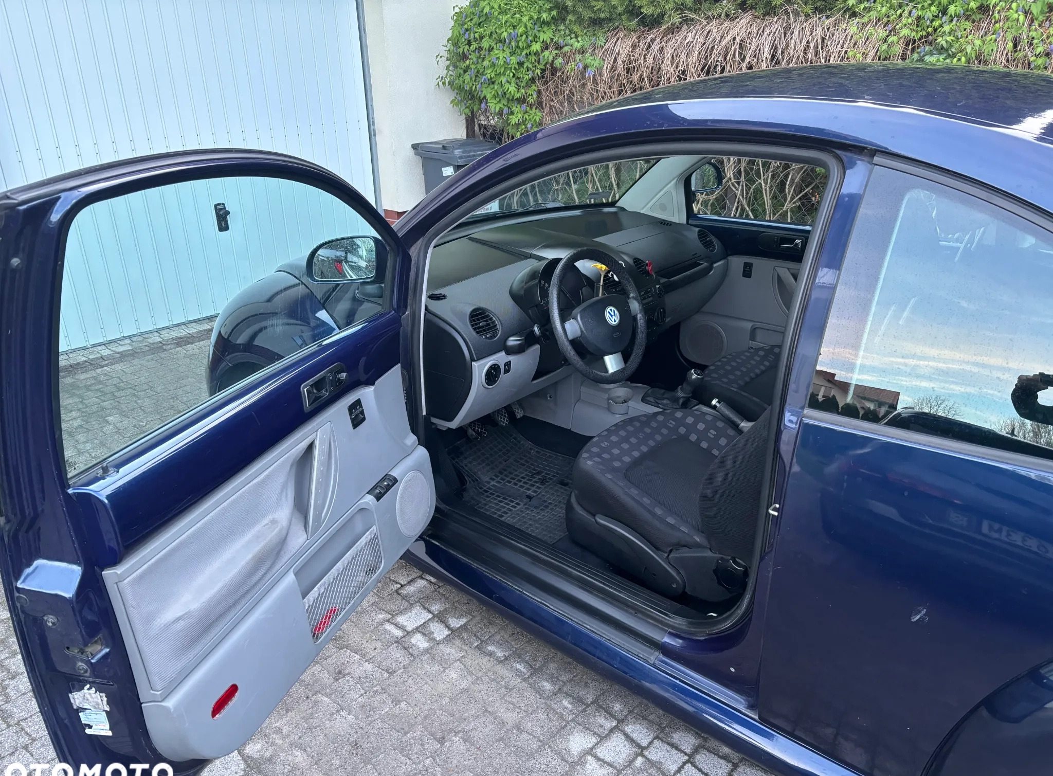 Volkswagen New Beetle cena 7200 przebieg: 181700, rok produkcji 1999 z Brwinów małe 67